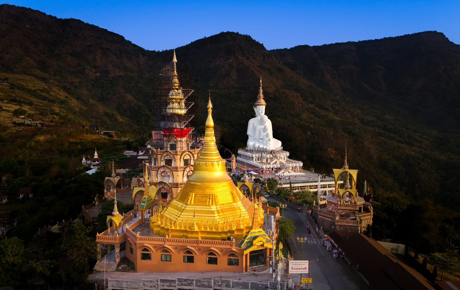 Thai architectural GRC project